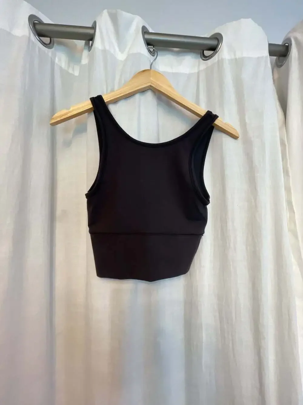 Lululemon Power Pivot Tank Top Women’s small Athleisure